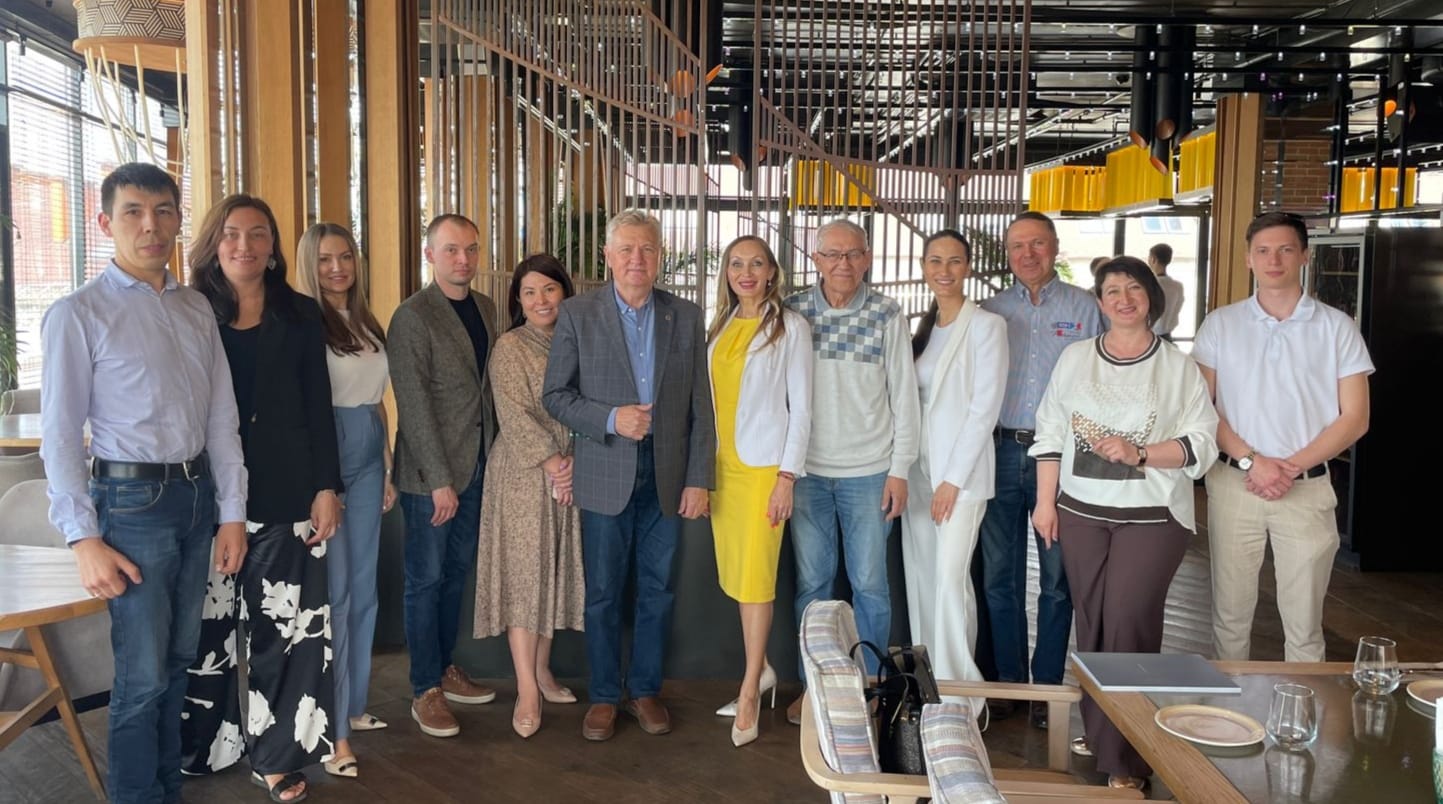 18 мая МЦ «Звезда» приняли участие в деловом обеде Ассоциации предпринимателей малого и среднего бизнеса.